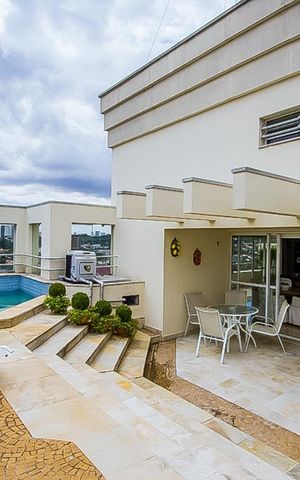 Apartamento para alugar com 340m², 3 quartos e 4 vagas Apartamento para alugar com 340m², 3 quartos e 4 vagasCobertura