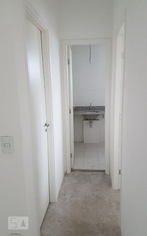 Apartamento à venda com 66m², 2 quartos e 1 vagaCorredor