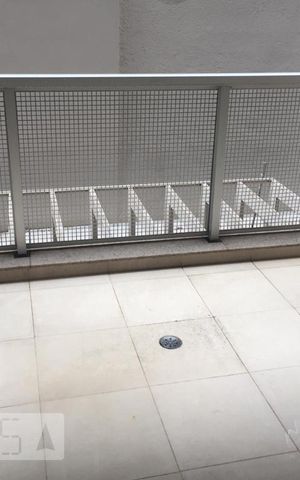 Apartamento à venda com 26m², 1 quarto e sem vaga Apartamento à venda com 26m², 1 quarto e sem vagaVaranda