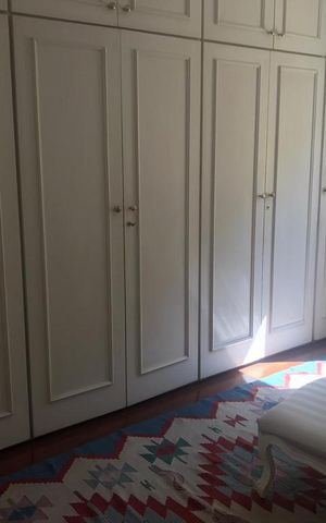 Casa à venda com 700m², 4 quartos e 3 vagas Casa à venda com 700m², 4 quartos e 3 vagasCloset do quarto