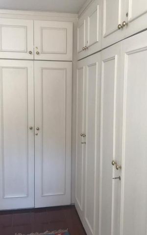 Casa à venda com 700m², 4 quartos e 3 vagas Casa à venda com 700m², 4 quartos e 3 vagasCloset do quarto