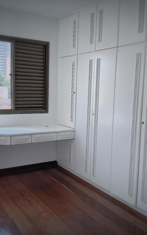 Apartamento à venda com 80m², 3 quartos e 2 vagasQuarto 2