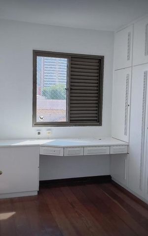 Apartamento à venda com 80m², 3 quartos e 2 vagasQuarto 2