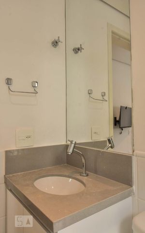 Apartamento para alugar com 17m², 1 quarto e sem vaga Apartamento para alugar com 17m², 1 quarto e sem vagaBanheiro