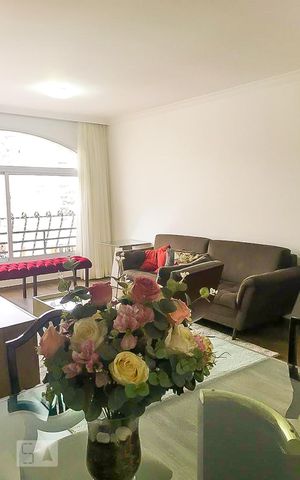 Apartamento para alugar com 111m², 3 quartos e 2 vagas Apartamento para alugar com 111m², 3 quartos e 2 vagasSala