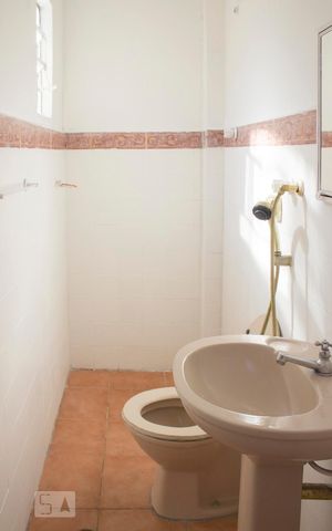 Casa para alugar com 200m², 3 quartos e 1 vagaBanheiro