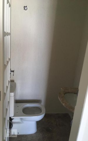 Apartamento à venda com 540m², 4 quartos e 4 vagas Apartamento à venda com 540m², 4 quartos e 4 vagasBanheiro