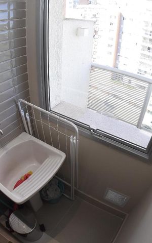 Apartamento para alugar com 77m², 2 quartos e 1 vagaÁrea de Serviço