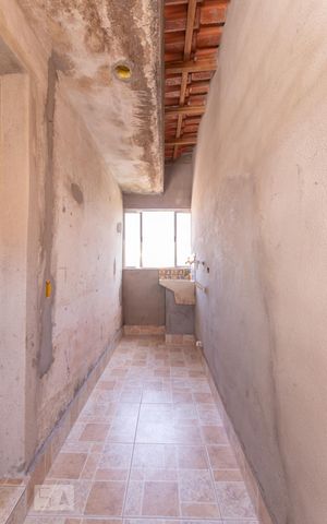 Casa para alugar com 120m², 2 quartos e 1 vaga Casa para alugar com 120m², 2 quartos e 1 vagaÁrea de serviço
