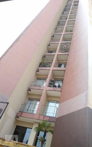 Apartamento à venda com 75m², 3 quartos e sem vaga Apartamento à venda com 75m², 3 quartos e sem vagaFachada