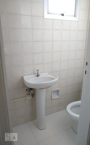 Apartamento à venda com 75m², 3 quartos e sem vaga Apartamento à venda com 75m², 3 quartos e sem vagaBanheiro