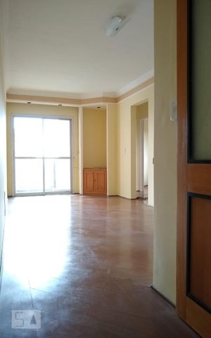 Apartamento à venda com 75m², 3 quartos e sem vaga Apartamento à venda com 75m², 3 quartos e sem vagaSala