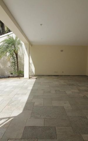 Casa à venda com 350m², 4 quartos e 5 vagasGaragem