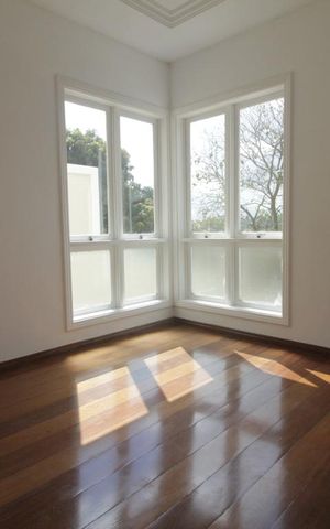 Casa à venda com 350m², 4 quartos e 5 vagasQuarto 