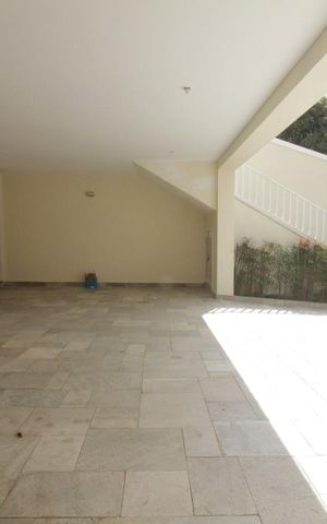 Casa à venda com 350m², 4 quartos e 5 vagasGaragem 