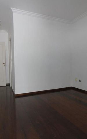Casa à venda com 350m², 4 quartos e 5 vagasSuíte 2