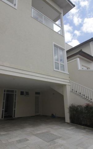 Casa à venda com 350m², 4 quartos e 5 vagasGaragem