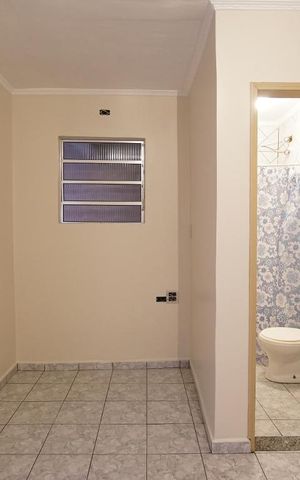 Casa à venda com 100m², 3 quartos e 2 vagasQuarto de serviço