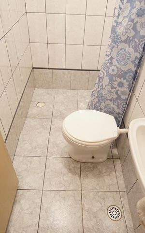 Casa à venda com 100m², 3 quartos e 2 vagasBanheiro de serviço