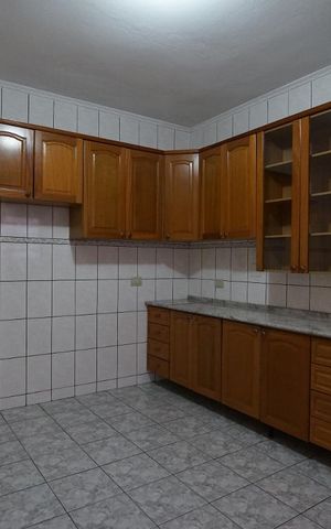 Casa à venda com 100m², 3 quartos e 2 vagasCozinha