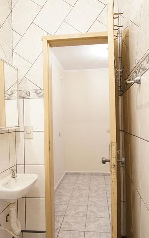 Casa à venda com 100m², 3 quartos e 2 vagasBanheiro de serviço