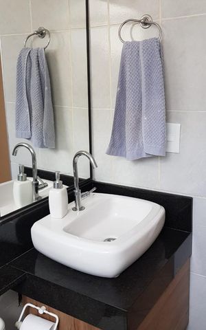 Apartamento para alugar com 60m², 2 quartos e 1 vaga Apartamento para alugar com 60m², 2 quartos e 1 vagaBanheiro