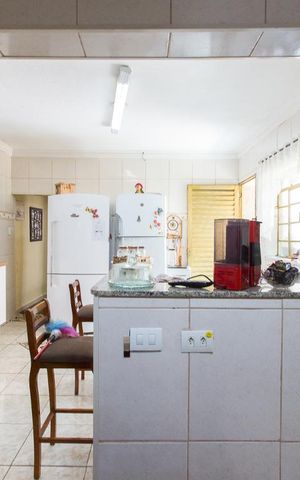 Casa para alugar com 320m², 3 quartos e 4 vagasCozinha