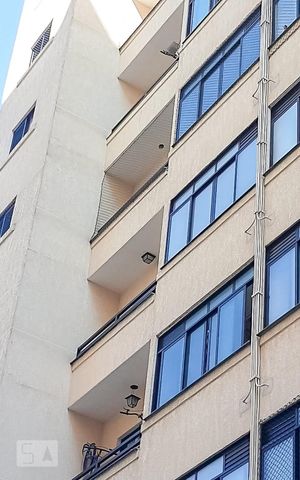Apartamento para alugar com 65m², 2 quartos e 1 vagaFachada do bloco