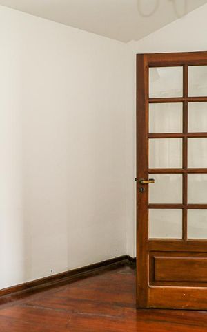 Casa à venda com 349m², 4 quartos e 2 vagas