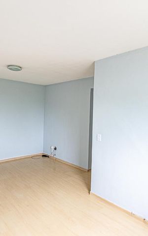 Apartamento à venda com 51m², 2 quartos e 1 vaga Apartamento à venda com 51m², 2 quartos e 1 vagaSala