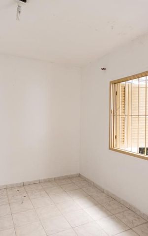 Casa para alugar com 210m², 4 quartos e 2 vagas Casa para alugar com 210m², 4 quartos e 2 vagasEdícula - Sala