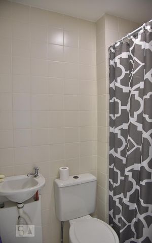 Apartamento para alugar com 321m², 5 quartos e 2 vagasBanheiro de Serviço