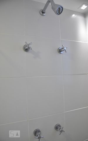Apartamento para alugar com 321m², 5 quartos e 2 vagasBanheiro