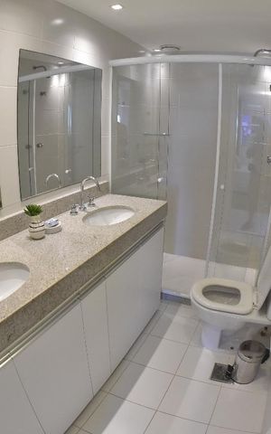 Apartamento para alugar com 321m², 5 quartos e 2 vagasBanheiro do Quarto 3