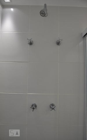 Apartamento para alugar com 321m², 5 quartos e 2 vagasBanheiro do Quarto 3