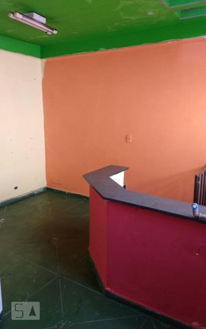 Casa para alugar com 190m², 2 quartos e sem vaga Casa para alugar com 190m², 2 quartos e sem vagaQuarto 2