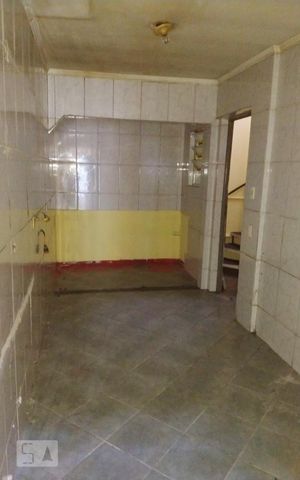 Casa para alugar com 190m², 2 quartos e sem vaga Casa para alugar com 190m², 2 quartos e sem vagaBanheiro 2