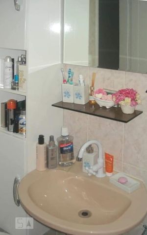 Apartamento à venda com 70m², 3 quartos e 1 vaga Apartamento à venda com 70m², 3 quartos e 1 vagaBanheiro