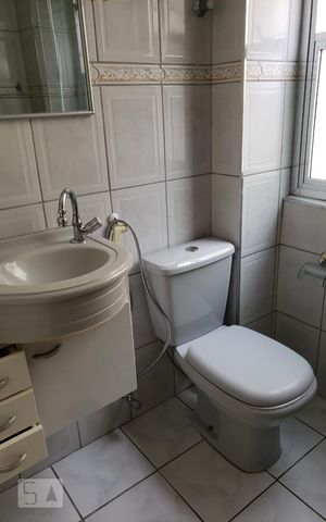 Apartamento à venda com 49m², 1 quarto e sem vaga Apartamento à venda com 49m², 1 quarto e sem vagaBanheiro
