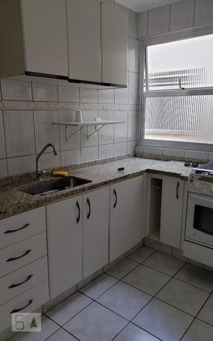 Apartamento à venda com 49m², 1 quarto e sem vaga Apartamento à venda com 49m², 1 quarto e sem vagaCozinha
