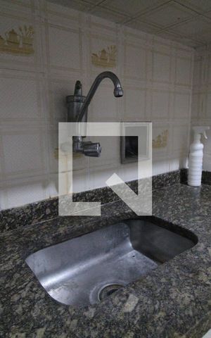 Apartamento à venda com 60m², 2 quartos e sem vaga Apartamento à venda com 60m², 2 quartos e sem vagaCozinha e Área de Serviço