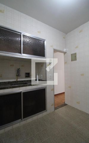 Apartamento à venda com 60m², 2 quartos e sem vaga Apartamento à venda com 60m², 2 quartos e sem vagaCozinha e Área de Serviço