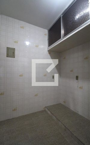 Apartamento à venda com 60m², 2 quartos e sem vaga Apartamento à venda com 60m², 2 quartos e sem vagaCozinha e Área de Serviço