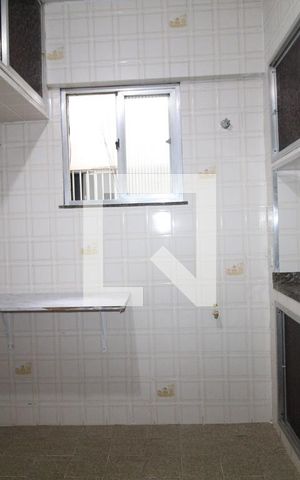 Apartamento à venda com 60m², 2 quartos e sem vaga Apartamento à venda com 60m², 2 quartos e sem vagaCozinha e Área de Serviço