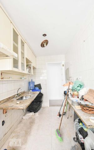 Apartamento à venda com 70m², 3 quartos e 2 vagas Apartamento à venda com 70m², 3 quartos e 2 vagasCozinha