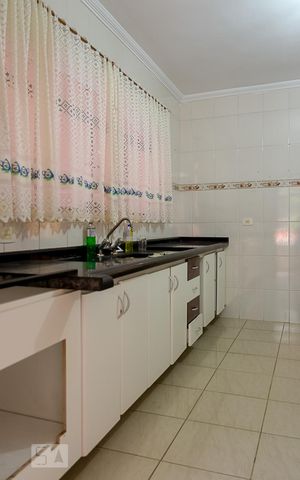 Casa à venda com 200m², 3 quartos e 6 vagasCozinha
