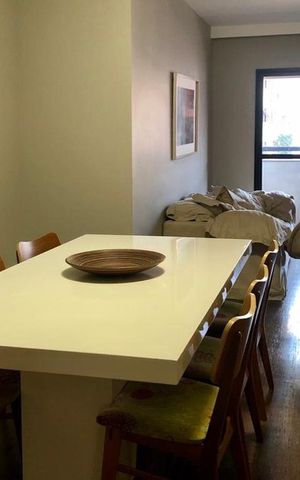 Apartamento à venda com 126m², 4 quartos e 2 vagas Apartamento à venda com 126m², 4 quartos e 2 vagasSala