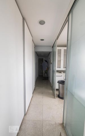 Apartamento à venda com 378m², 4 quartos e 5 vagasCorredor