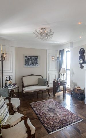 Apartamento à venda com 378m², 4 quartos e 5 vagasSala 2