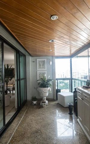Apartamento à venda com 378m², 4 quartos e 5 vagasVaranda Sala 
